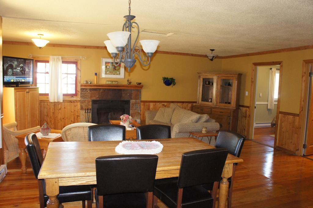 Fairmont Mountain Bungalows Fairmont Hot Springs Chambre photo