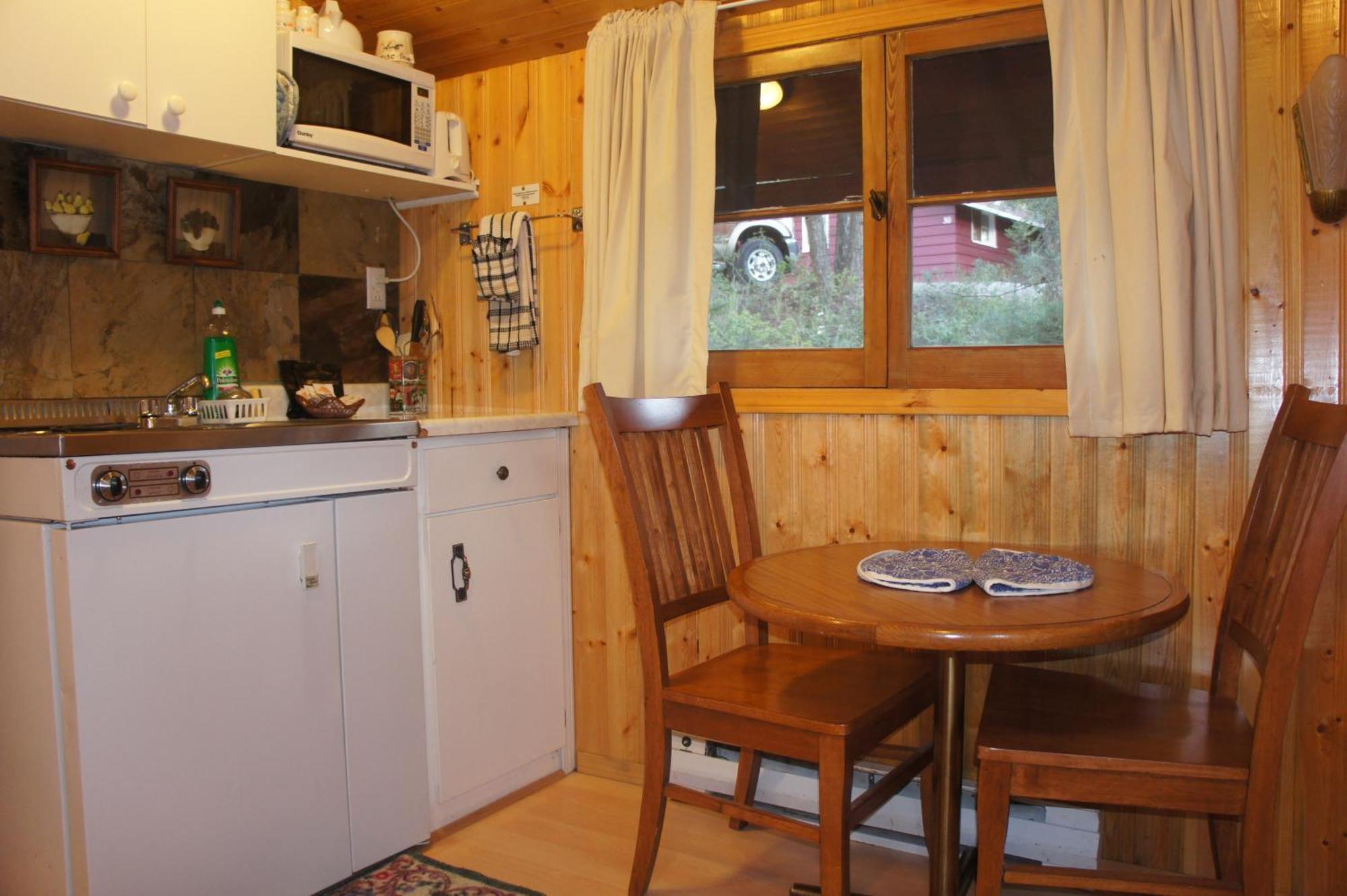 Fairmont Mountain Bungalows Fairmont Hot Springs Extérieur photo