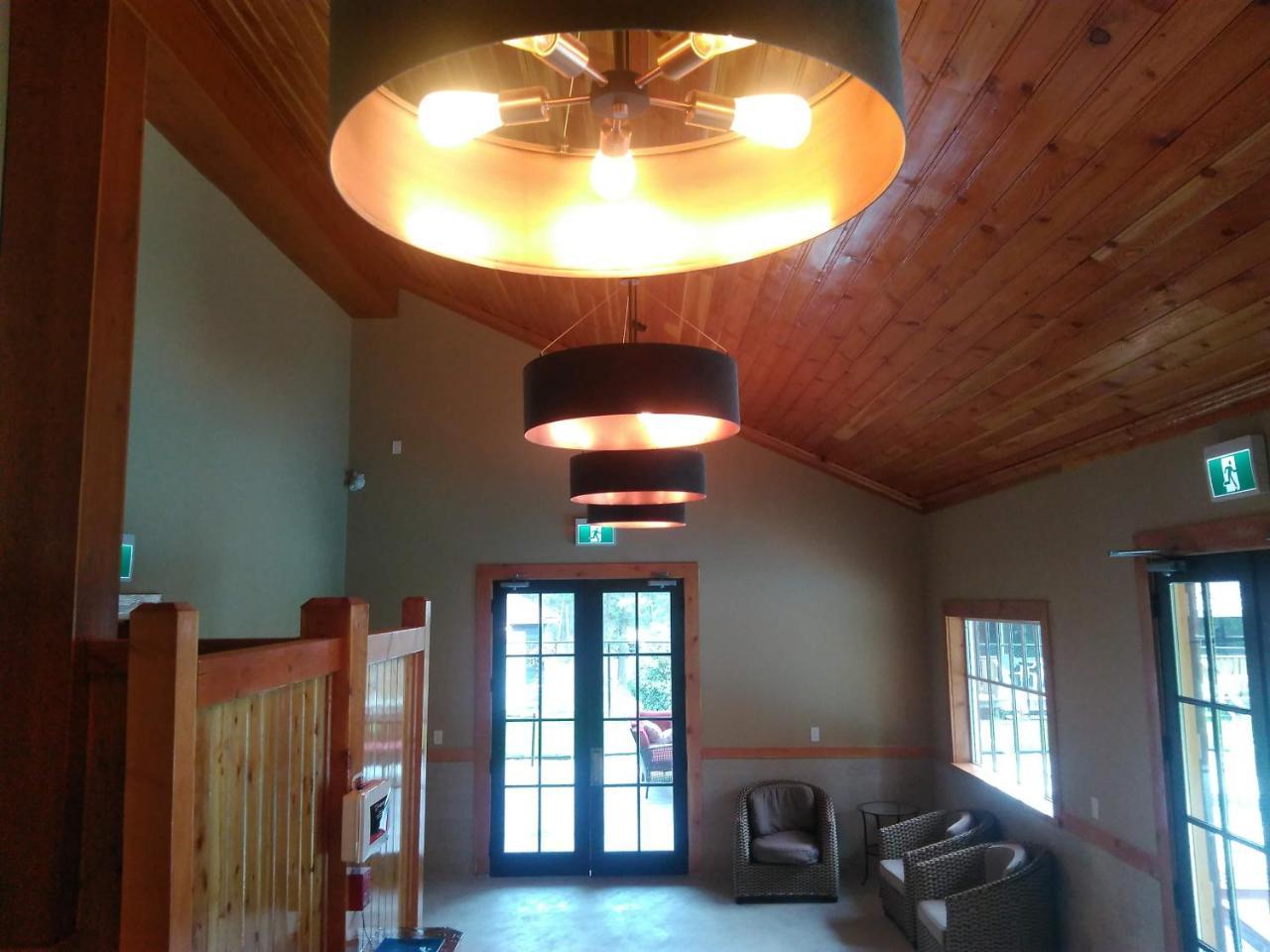 Fairmont Mountain Bungalows Fairmont Hot Springs Extérieur photo